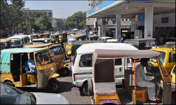 کراچی : سندھ میں تمام سی این جی اسٹیشن کھل گئے