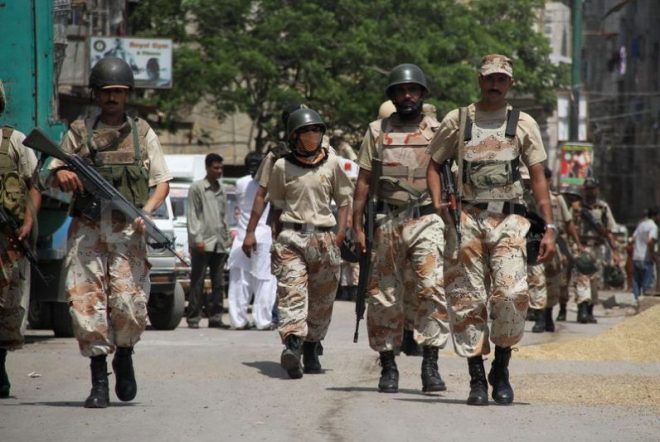 کراچی : گلشن بونیر میں رینجرز کا ٹارگیٹڈ آپریشن، متعدد افراد زیر حراست