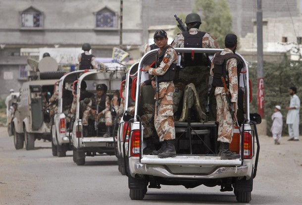 کراچی : شاہ فیصل کالونی میں رینجرز کے چھاپے ، 7 افراد زیر حراست