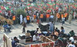 ملتان : تحریک انصاف کے پارٹی الیکشن میں کارکنان میں ہاتھا پائی
