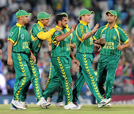 پانچویں ون ڈے میں پاکستان کو چھ وکٹوں سے شکست