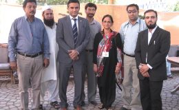کراچی چیپٹر کی ڈائریکٹر پروفیسر ریحانہ یعقوب کی صوبائی وزیر صحت ڈاکٹر جنید علی شاہ سے ملاقات کے موقع پر لیا گیا فوٹو