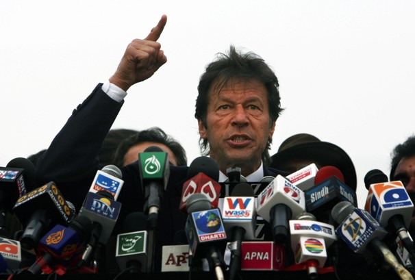 پاکستان کو امریکی غلامی سے آزاد کراں گا، عمران خان