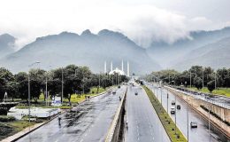اسلام آباد میں آندھی طوفان کے بعد موسلا دھار بارش