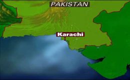 کراچی : ٹاور کے قریب تیز رفتارمسافر کوچ الٹ گئی، 2 مسافر زخمی