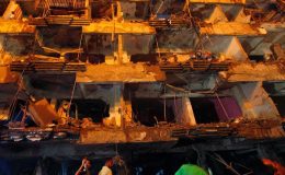 کراچی : 3 بم دھماکوں میں 6 افراد جاں بحق،65 سے زائد زخمی
