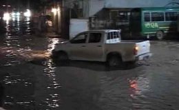 پشاور: بارش کے بعد بڈھنی نالہ میں طغیانی،چارسدہ روڈ پر ٹریفک بند