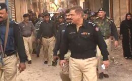 کراچی : خیابان بدر میں پولیس کا سرچ آپریشن، 25 افراد زیر حراست
