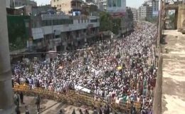 ڈھاکہ : پولیس اور مظاہرین میں جھڑپیں، 10 افراد ہلاک، سینکڑوں زخمی