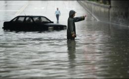 چین میں موسلا دھار بارشیں،معمولات زندگی مفلوج