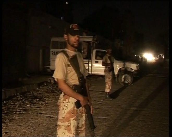 کراچی : لانڈھی میں رینجرز کی کارروائیاں،متعدد افراد زیر حراست