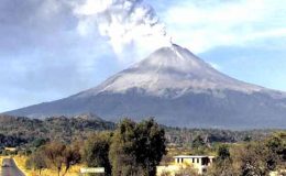 میکسیکو : 5 لاکھ سال قدیم آتش فشاں نے لاوا اگلنا شروع کر دیا
