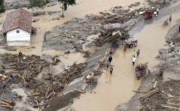شمال مغربی چین میں سیلاب سے تباہی، مکانات اورفصلیں تباہ