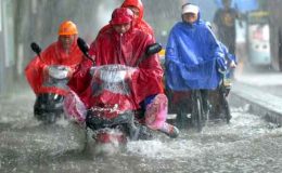چین : 71 شہروں میں طوفانی بارشیں، نظام زندگی معطل