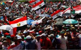 مصر : صدر مرسی کے حق میں ہزاروں کارکنوں کی ریلی