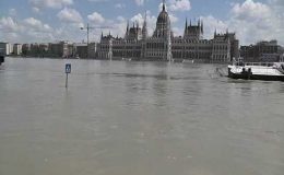 ہنگری : اونچے درجے کا سیلاب، ڈیم ٹوٹنے کا خدشہ