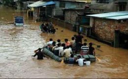 بھارت : مغربی بنگال میں مسلسل بارشیں، سیلاب نے تباہی مچادی