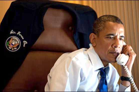 اوباما کا کرزئی کو فون،طالبان سے مذاکرات جاری رکھنے کا عزم