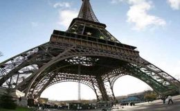 پیرس : سیاحتی مقام ایفل ٹاور ملازمین کی ہڑتال کے باعث بند