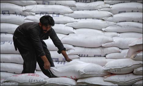 لاہور : گندم کی قیمت میں اضافہ، 20 کلو آٹے کی قیمت میں 10 روپے کا اضافہ