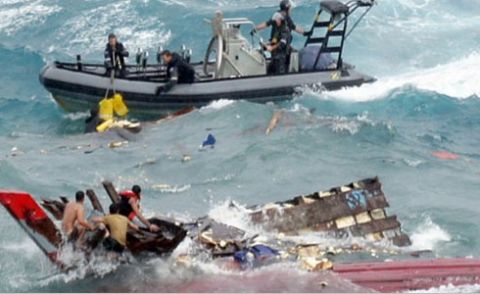 آسٹریلیا: پناہ گزینوں کی کشتی کو حادثہ 1 بچہ جاں بحق 8افرادلاپتہ