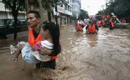 چین میں شدید بارشوں کے بعد سیلاب کی تباہ کاریاں