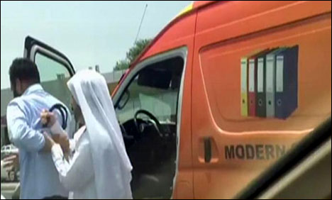 دبئی : ڈرائیور کی پٹائی کرنے پر کسٹم چیف برطرف اور گرفتار