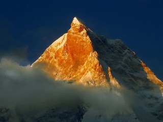 Gold mountain