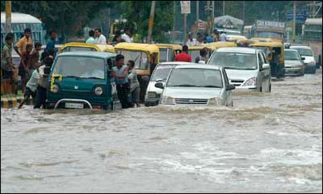 بھارت : حیدرآباد دکن میں تیز بارش سے 5 افراد ہلاک