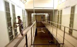 عراق : 2 جیلوں پر حملے، سیکڑوں قیدیوں کے فرار میں جیل محافظ ملوث تھے،رپورٹ