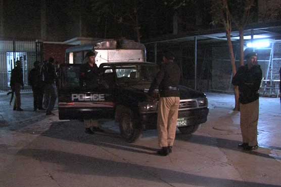 لاہور : گواہاں میں پولیس فائرنگ، 3 افراد مارے گئے