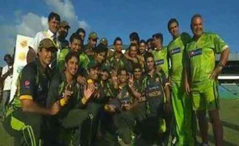 پاکستان کرکٹ ٹیم منگل اور بدھ کی درمیانی شپ وطن واپس آئیگی
