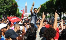 تیونس میں سیاسی رہنما کے قتل سے بحران زور پکڑ گیا