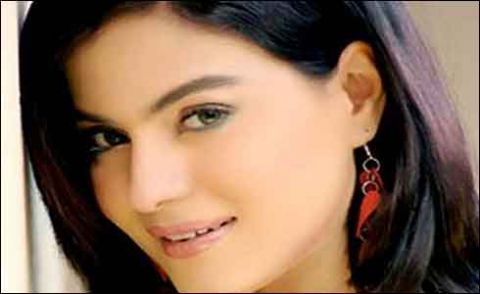 وینا ملک نے پاکستان واپس نہ آنے کی خبروں کی تردید کردی