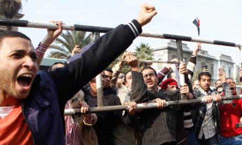 انقرہ: شہریوں کی مصری عوام اور مرسی کیساتھ اظہار یکجہتی کیلیے ریلی