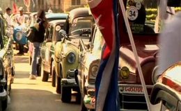 کیوبا میں قدیم کاروں اور موٹر سائیکلوں کی ریلی نکالی گئی