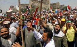مصر: فوجی کارروائیوں میں جاں بحق ہونے والوں کی تعداد 900 سے زائد ہو گئی