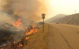 امریکی ریاست ایڈاہو کے جنگلات میں آگ سے آبادی کو خطرہ لاحق