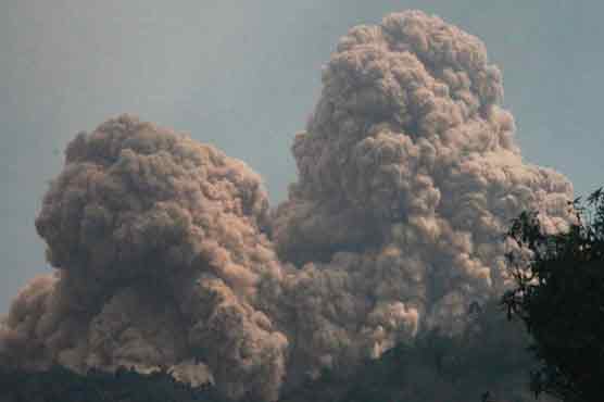 انڈونیشیا، آتش فشاں پھٹنے سے مزید چھ افراد ہلاک