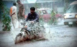 کراچی : بارش اور ندی نالوں میں طغیانی سے ہلاکتوں کا سلسلہ جاری