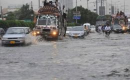 کراچی بارش : مختلف واقعات میں 24 افراد جان کی بازی ہار گئے