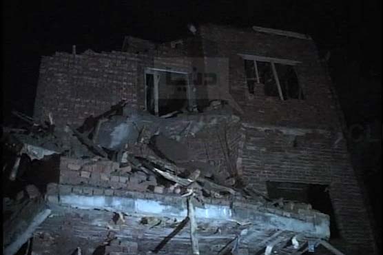 لاہور : زیر تعمیرعمارت گرنے سے 7 مزدور ملبے تلے دب گئے