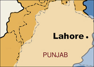 لاہور : گرین ٹاون میں لوڈ شیڈنگ کیخلاف احتجاج، 20 افراد زیر حراست