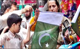 جشن آزادی، پشاور کے بازاروں میں قومی پرچموں کی دکانیں سج گئیں
