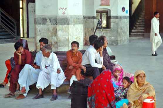 لاہور خالی ہونے لگا، عید منانے کے لیے پردیسیوں کی واپسی