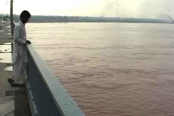 لاہور، دریائے راوی میں سیلاب، انتظامیہ نے عارضی بند باندھنے شروع کر دیئے