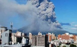 جاپان میں آتش فشاں نے راکھ اگلنا شروع کر دی