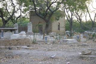  Cemetery Of Karachi