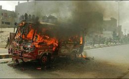 کراچی سمیت سندھ کے دیگر شہروں میں کشیدگی، ٹرانسپورٹ، کاروبار بند