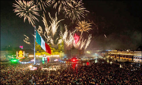 میکسیکو : جشن ِ آزادی میں ہزاروں افراد نے شرکت کی